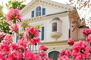 英格兰女足紧咬对手拔得头筹